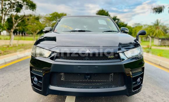 Nunua Imported Mitsubishi Outlander Nyeusi Gari ndani ya Dar es Salaam nchini Dar es Salaam Nunua Imported Mitsubishi Outlander Nyeusi Gari ndani ya Dar es Salaam nchini Dar es Salaam