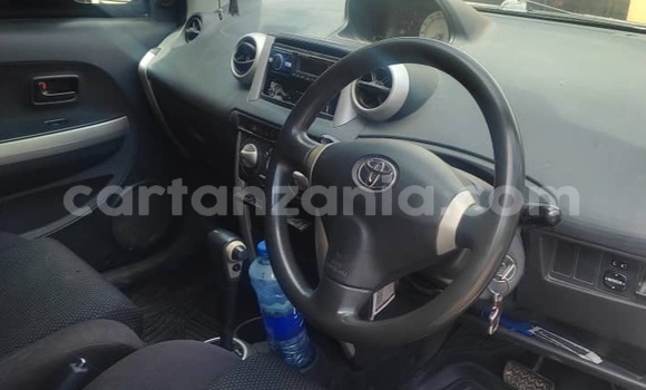 Nunua Ilio tumika BMW X5 Nyeusi Gari ndani ya Dar es Salaam nchini Dar es Salaam