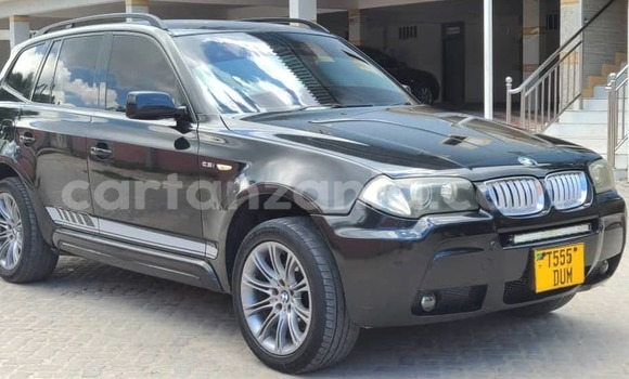 Nunua Ilio tumika BMW X3 Nyeusi Gari ndani ya Dar es Salaam nchini Dar es Salaam