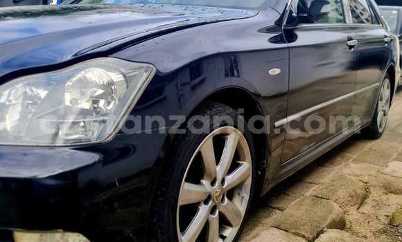 Buy Used Toyota Crown Black Car in Dar es Salaam in Dar es Salaam Buy Used Toyota Crown Black Car in Dar es Salaam in Dar es Salaam