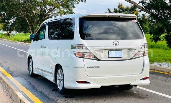 Nunua Imported Toyota Vellfire Nyeupe Gari ndani ya Dar es Salaam nchini Dar es Salaam Nunua Imported Toyota Vellfire Nyeupe Gari ndani ya Dar es Salaam nchini Dar es Salaam