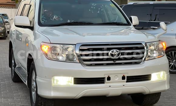 Buy Import Toyota Land Cruiser White Car in Dar es Salaam in Dar es Salaam Buy Import Toyota Land Cruiser White Car in Dar es Salaam in Dar es Salaam