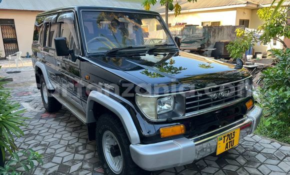 Buy Used Toyota Land Cruiser Black Car in Dar es Salaam in Dar es Salaam Buy Used Toyota Land Cruiser Black Car in Dar es Salaam in Dar es Salaam