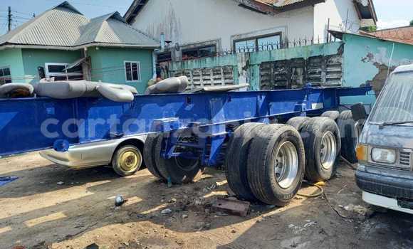 Buy Used Caterpillar 120 Blue Truck in Dar es Salaam in Dar es Salaam Buy Used Caterpillar 120 Blue Truck in Dar es Salaam in Dar es Salaam