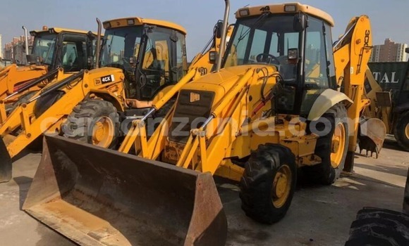 Nunua Imported Caterpillar 120 Nyingine Lori ndani ya Dar es Salaam nchini Dar es Salaam Nunua Imported Caterpillar 120 Nyingine Lori ndani ya Dar es Salaam nchini Dar es Salaam