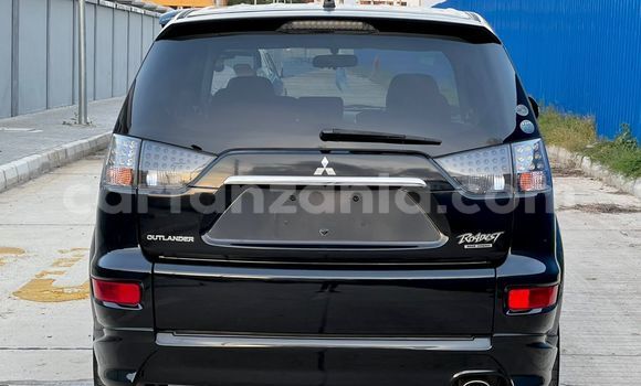 Nunua Imported Mitsubishi Outlander Nyeusi Gari ndani ya Dar es Salaam nchini Dar es Salaam Nunua Imported Mitsubishi Outlander Nyeusi Gari ndani ya Dar es Salaam nchini Dar es Salaam