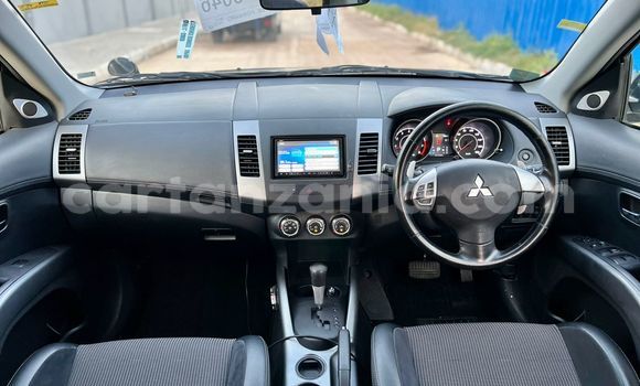 Nunua Imported Mitsubishi Outlander Nyeusi Gari ndani ya Dar es Salaam nchini Dar es Salaam Nunua Imported Mitsubishi Outlander Nyeusi Gari ndani ya Dar es Salaam nchini Dar es Salaam