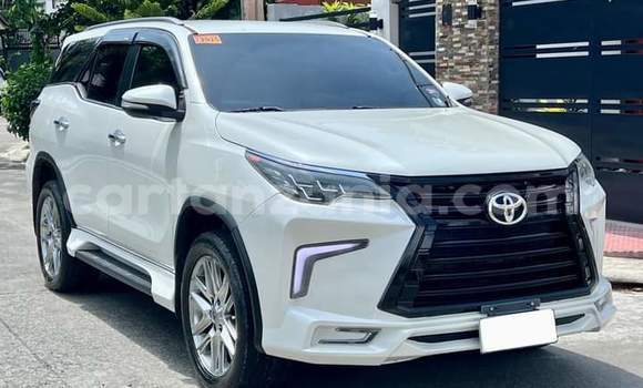 Buy Used Toyota Fortuner White Car in Chemba in Dodoma Buy Used Toyota Fortuner White Car in Chemba in Dodoma