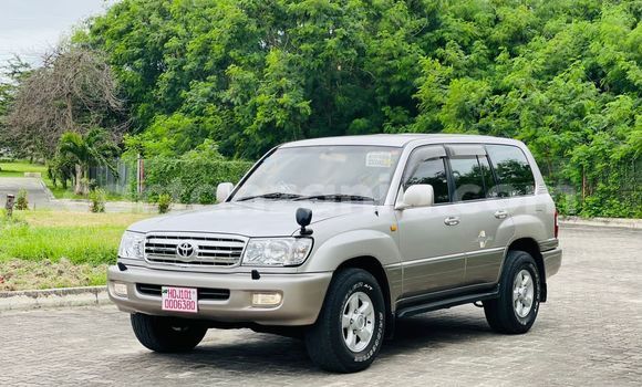 Nunua Imported Toyota Land Cruiser Fedha Gari ndani ya Dar es Salaam nchini Dar es Salaam Nunua Imported Toyota Land Cruiser Fedha Gari ndani ya Dar es Salaam nchini Dar es Salaam