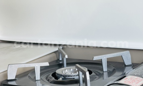 Nunua Imported Toyota Land Cruiser Fedha Gari ndani ya Dar es Salaam nchini Dar es Salaam Nunua Imported Toyota Land Cruiser Fedha Gari ndani ya Dar es Salaam nchini Dar es Salaam