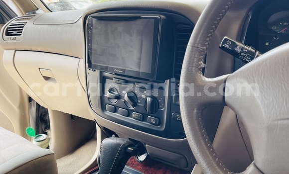 Nunua Imported Toyota Land Cruiser Fedha Gari ndani ya Dar es Salaam nchini Dar es Salaam Nunua Imported Toyota Land Cruiser Fedha Gari ndani ya Dar es Salaam nchini Dar es Salaam