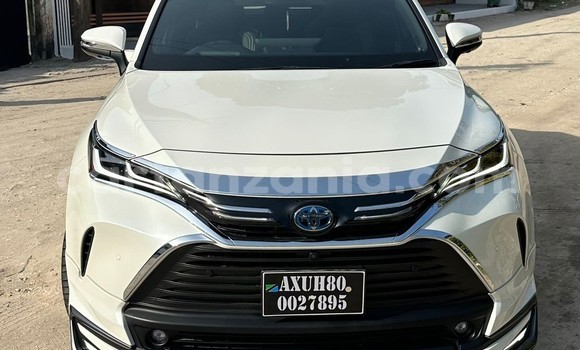 Buy Import Toyota Harrier White Car in Dar es Salaam in Dar es Salaam Buy Import Toyota Harrier White Car in Dar es Salaam in Dar es Salaam