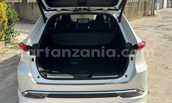 Buy Import Toyota Harrier White Car in Dar es Salaam in Dar es Salaam Buy Import Toyota Harrier White Car in Dar es Salaam in Dar es Salaam