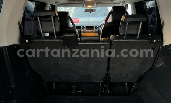Buy Used Land Rover Discovery Black Car in Dar es Salaam in Dar es Salaam Buy Used Land Rover Discovery Black Car in Dar es Salaam in Dar es Salaam