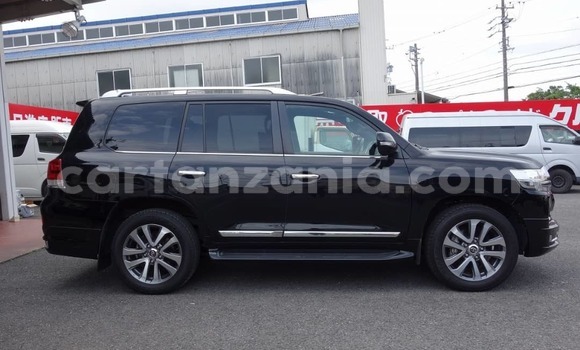 Buy Import Toyota Land Cruiser Black Car in Dar es Salaam in Dar es Salaam Buy Import Toyota Land Cruiser Black Car in Dar es Salaam in Dar es Salaam