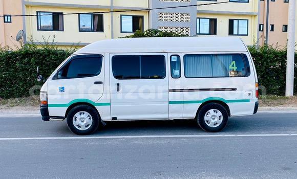 Buy Used Toyota Hiace White Car in Dar es Salaam in Dar es Salaam Buy Used Toyota Hiace White Car in Dar es Salaam in Dar es Salaam