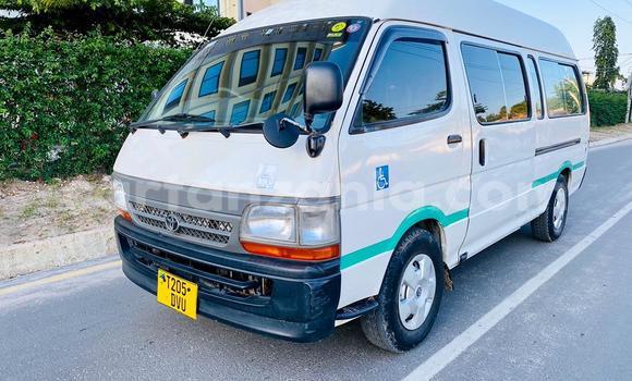 Buy Used Toyota Hiace White Car in Dar es Salaam in Dar es Salaam Buy Used Toyota Hiace White Car in Dar es Salaam in Dar es Salaam