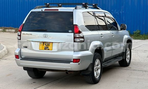 Nunua Ilio tumika Toyota Land Cruiser Prado Fedha Gari ndani ya Dar es Salaam nchini Dar es Salaam Nunua Ilio tumika Toyota Land Cruiser Prado Fedha Gari ndani ya Dar es Salaam nchini Dar es Salaam