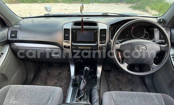 Nunua Ilio tumika Toyota Land Cruiser Prado Fedha Gari ndani ya Dar es Salaam nchini Dar es Salaam Nunua Ilio tumika Toyota Land Cruiser Prado Fedha Gari ndani ya Dar es Salaam nchini Dar es Salaam