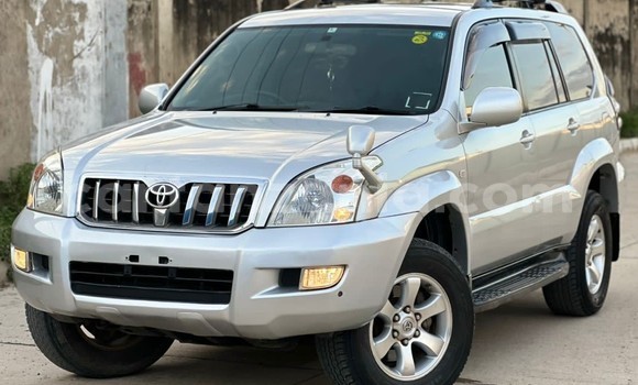 Nunua Ilio tumika Toyota Land Cruiser Prado Fedha Gari ndani ya Dar es Salaam nchini Dar es Salaam Nunua Ilio tumika Toyota Land Cruiser Prado Fedha Gari ndani ya Dar es Salaam nchini Dar es Salaam