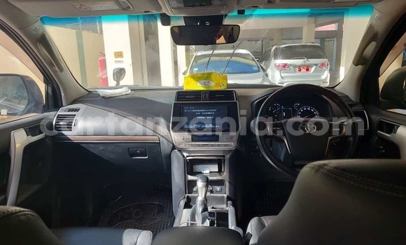 Nunua Ilio tumika Toyota Land Cruiser Prado Nyingine Gari ndani ya Dar es Salaam nchini Dar es Salaam Nunua Ilio tumika Toyota Land Cruiser Prado Nyingine Gari ndani ya Dar es Salaam nchini Dar es Salaam