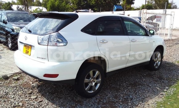 Nunua Ilio tumika Toyota Harrier Nyeupe Gari ndani ya Mwanza nchini Mwanza Nunua Ilio tumika Toyota Harrier Nyeupe Gari ndani ya Mwanza nchini Mwanza