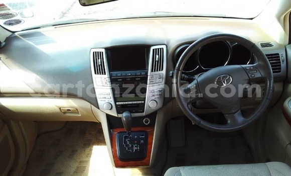 Nunua Ilio tumika Toyota Harrier Nyeupe Gari ndani ya Mwanza nchini Mwanza Nunua Ilio tumika Toyota Harrier Nyeupe Gari ndani ya Mwanza nchini Mwanza