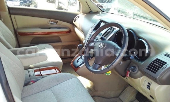 Nunua Ilio tumika Toyota Harrier Nyeupe Gari ndani ya Mwanza nchini Mwanza Nunua Ilio tumika Toyota Harrier Nyeupe Gari ndani ya Mwanza nchini Mwanza