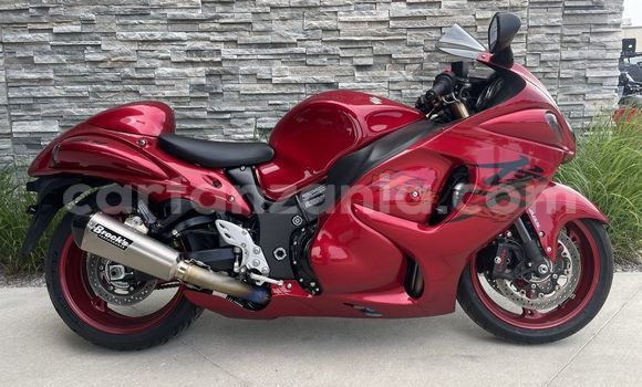 Nunua Ilio tumika Suzuki HAYABUSA Nyekundu Bike ndani ya Uvinza nchini Kigoma Nunua Ilio tumika Suzuki HAYABUSA Nyekundu Bike ndani ya Uvinza nchini Kigoma