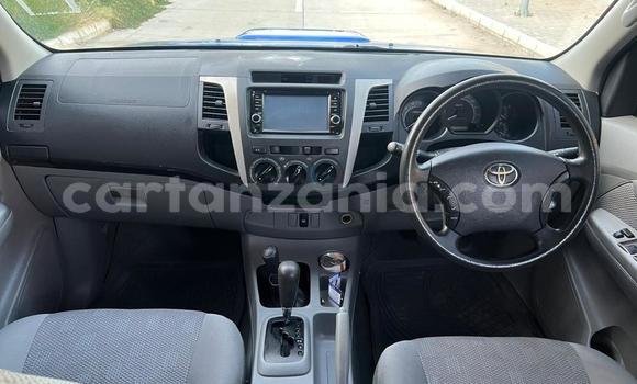 Nunua Ilio tumika Toyota Hilux Bluu Gari ndani ya Dar es Salaam nchini Dar es Salaam Nunua Ilio tumika Toyota Hilux Bluu Gari ndani ya Dar es Salaam nchini Dar es Salaam