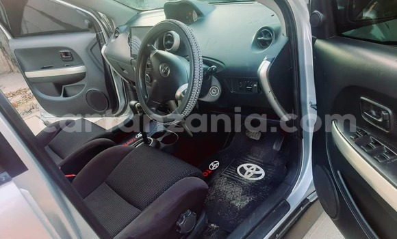 Buy Used Toyota IST Silver Car in Dar es Salaam in Dar es Salaam Buy Used Toyota IST Silver Car in Dar es Salaam in Dar es Salaam