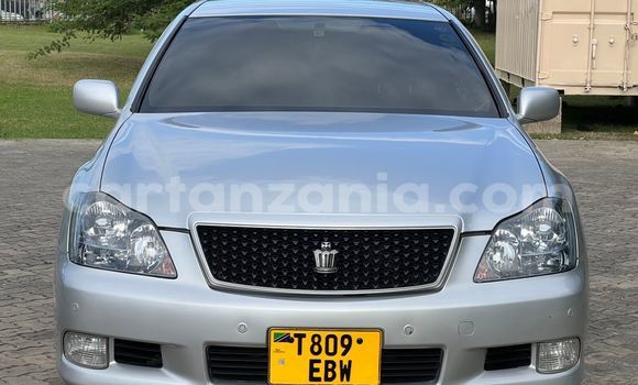 Buy Used Toyota Crown Silver Car in Dar es Salaam in Dar es Salaam Buy Used Toyota Crown Silver Car in Dar es Salaam in Dar es Salaam