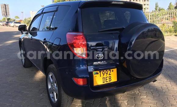 Nunua Ilio tumika Toyota RAV4 Bluu Gari ndani ya Dar es Salaam nchini Dar es Salaam Nunua Ilio tumika Toyota RAV4 Bluu Gari ndani ya Dar es Salaam nchini Dar es Salaam