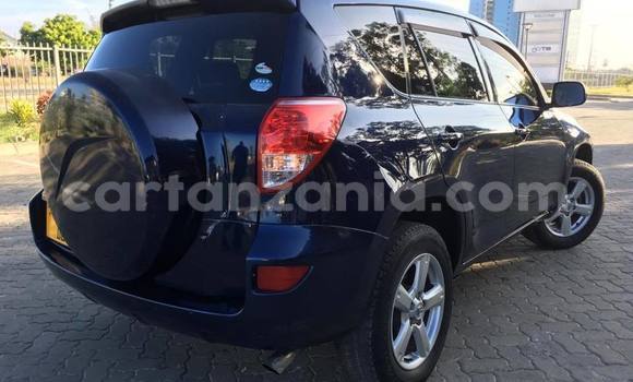 Nunua Ilio tumika Toyota RAV4 Bluu Gari ndani ya Dar es Salaam nchini Dar es Salaam Nunua Ilio tumika Toyota RAV4 Bluu Gari ndani ya Dar es Salaam nchini Dar es Salaam