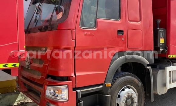 Nunua Ilio tumika Horch 830 Nyingine Gari ndani ya Dar es Salaam nchini Dar es Salaam Nunua Ilio tumika Horch 830 Nyingine Gari ndani ya Dar es Salaam nchini Dar es Salaam
