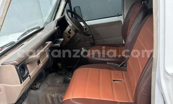 Buy Used Toyota Land Cruiser White Car in Dar es Salaam in Dar es Salaam Buy Used Toyota Land Cruiser White Car in Dar es Salaam in Dar es Salaam