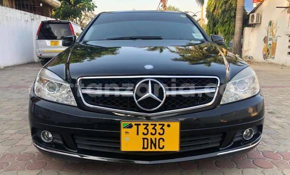Nunua Ilio tumika Mercedes‒Benz C–Class Nyeusi Gari ndani ya Dar es Salaam nchini Dar es Salaam Nunua Ilio tumika Mercedes‒Benz C–Class Nyeusi Gari ndani ya Dar es Salaam nchini Dar es Salaam