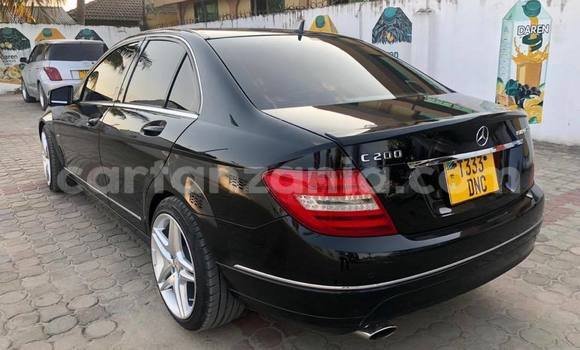Nunua Ilio tumika Mercedes‒Benz C–Class Nyeusi Gari ndani ya Dar es Salaam nchini Dar es Salaam Nunua Ilio tumika Mercedes‒Benz C–Class Nyeusi Gari ndani ya Dar es Salaam nchini Dar es Salaam