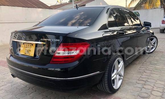 Nunua Ilio tumika Mercedes‒Benz C–Class Nyeusi Gari ndani ya Dar es Salaam nchini Dar es Salaam Nunua Ilio tumika Mercedes‒Benz C–Class Nyeusi Gari ndani ya Dar es Salaam nchini Dar es Salaam