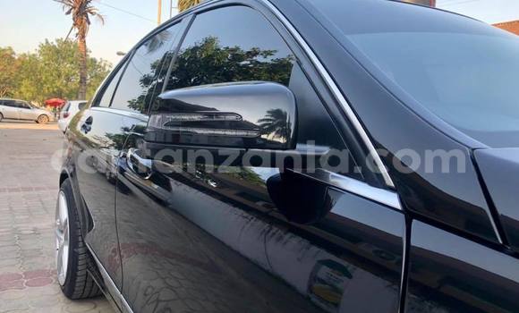 Nunua Ilio tumika Mercedes‒Benz C–Class Nyeusi Gari ndani ya Dar es Salaam nchini Dar es Salaam Nunua Ilio tumika Mercedes‒Benz C–Class Nyeusi Gari ndani ya Dar es Salaam nchini Dar es Salaam