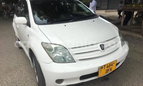 Nunua Ilio tumika Toyota IST Nyeupe Gari ndani ya Dar es Salaam nchini Dar es Salaam Nunua Ilio tumika Toyota IST Nyeupe Gari ndani ya Dar es Salaam nchini Dar es Salaam