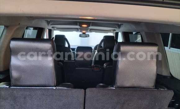 Buy Import Land Rover Discovery Black Car in Dar es Salaam in Dar es Salaam Buy Import Land Rover Discovery Black Car in Dar es Salaam in Dar es Salaam