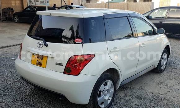 Nunua Ilio tumika Toyota IST Nyeupe Gari ndani ya Dar es Salaam nchini Dar es Salaam Nunua Ilio tumika Toyota IST Nyeupe Gari ndani ya Dar es Salaam nchini Dar es Salaam