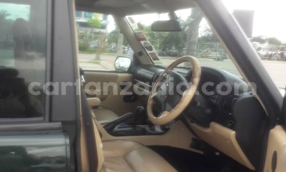 Buy Used Land Rover Discovery Black Car in Dar es Salaam in Dar es Salaam Buy Used Land Rover Discovery Black Car in Dar es Salaam in Dar es Salaam