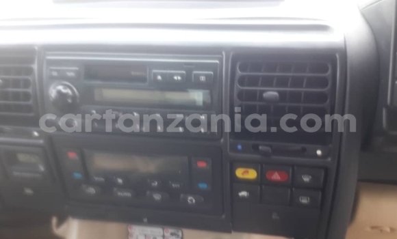Buy Used Land Rover Discovery Black Car in Dar es Salaam in Dar es Salaam Buy Used Land Rover Discovery Black Car in Dar es Salaam in Dar es Salaam