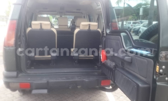 Buy Used Land Rover Discovery Black Car in Dar es Salaam in Dar es Salaam Buy Used Land Rover Discovery Black Car in Dar es Salaam in Dar es Salaam