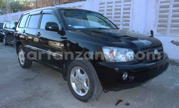 Nunua Imported Toyota Kluger Nyeusi Gari ndani ya Mwanza nchini Mwanza