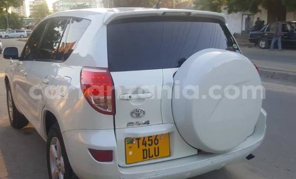 Nunua Ilio tumika Toyota RAV4 Nyeupe Gari ndani ya Dar es Salaam nchini Dar es Salaam Nunua Ilio tumika Toyota RAV4 Nyeupe Gari ndani ya Dar es Salaam nchini Dar es Salaam