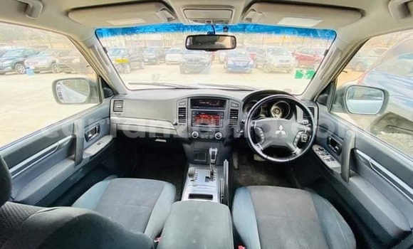 Buy New Mitsubishi Pajero Silver Car in Dar es Salaam in Dar es Salaam Buy New Mitsubishi Pajero Silver Car in Dar es Salaam in Dar es Salaam