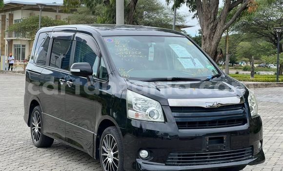 Nunua Imported Toyota Noah Nyingine Gari ndani ya Dar es Salaam nchini Dar es Salaam